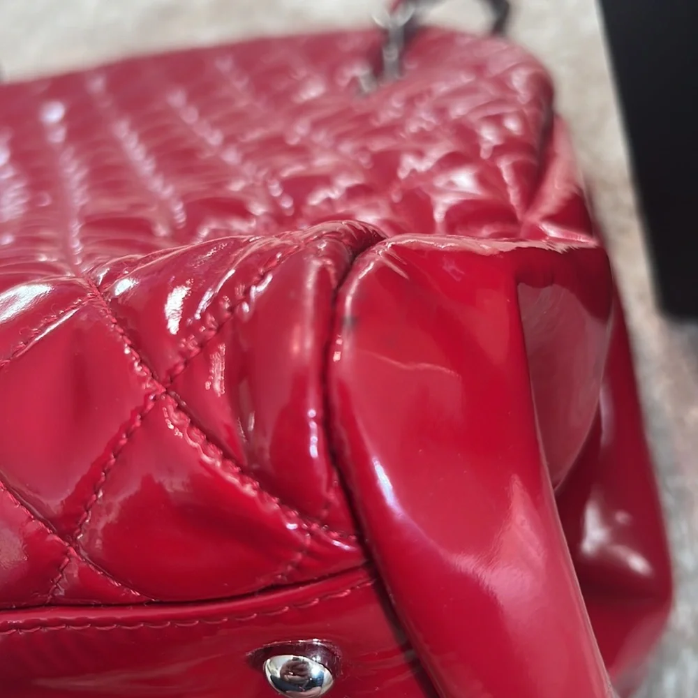 Chanel Red Patent Leather Shoulder Bag – 2010/2011 Karl Lagerfeld Collection